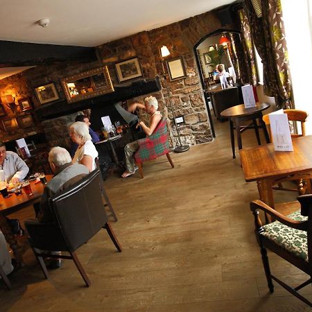 ホテル Rose And Crown ポースコール エクステリア 写真