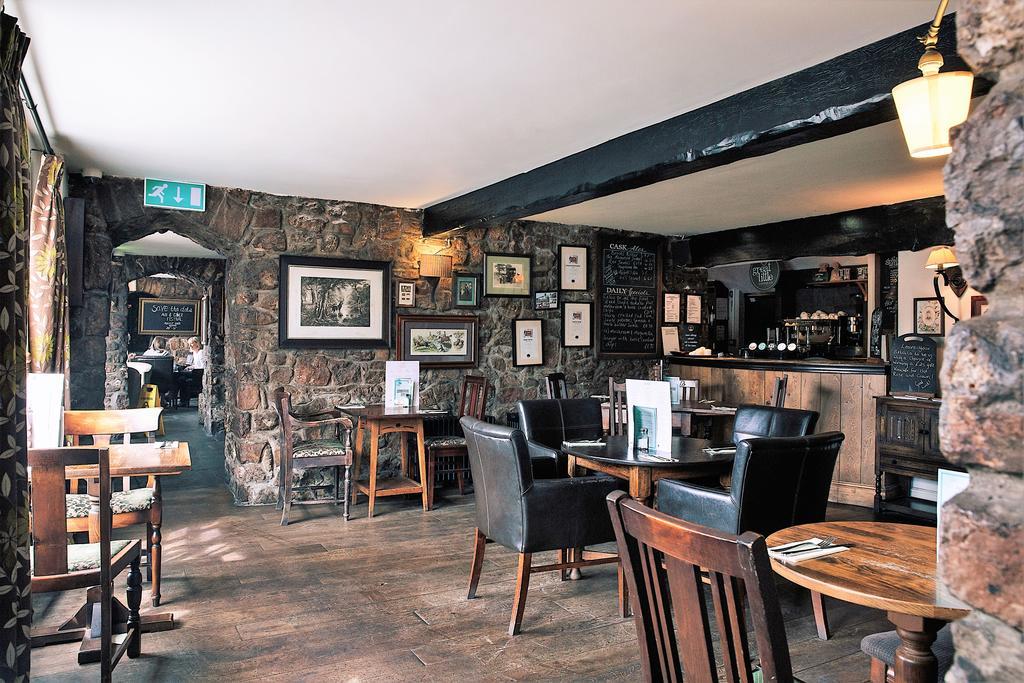 ホテル Rose And Crown ポースコール エクステリア 写真